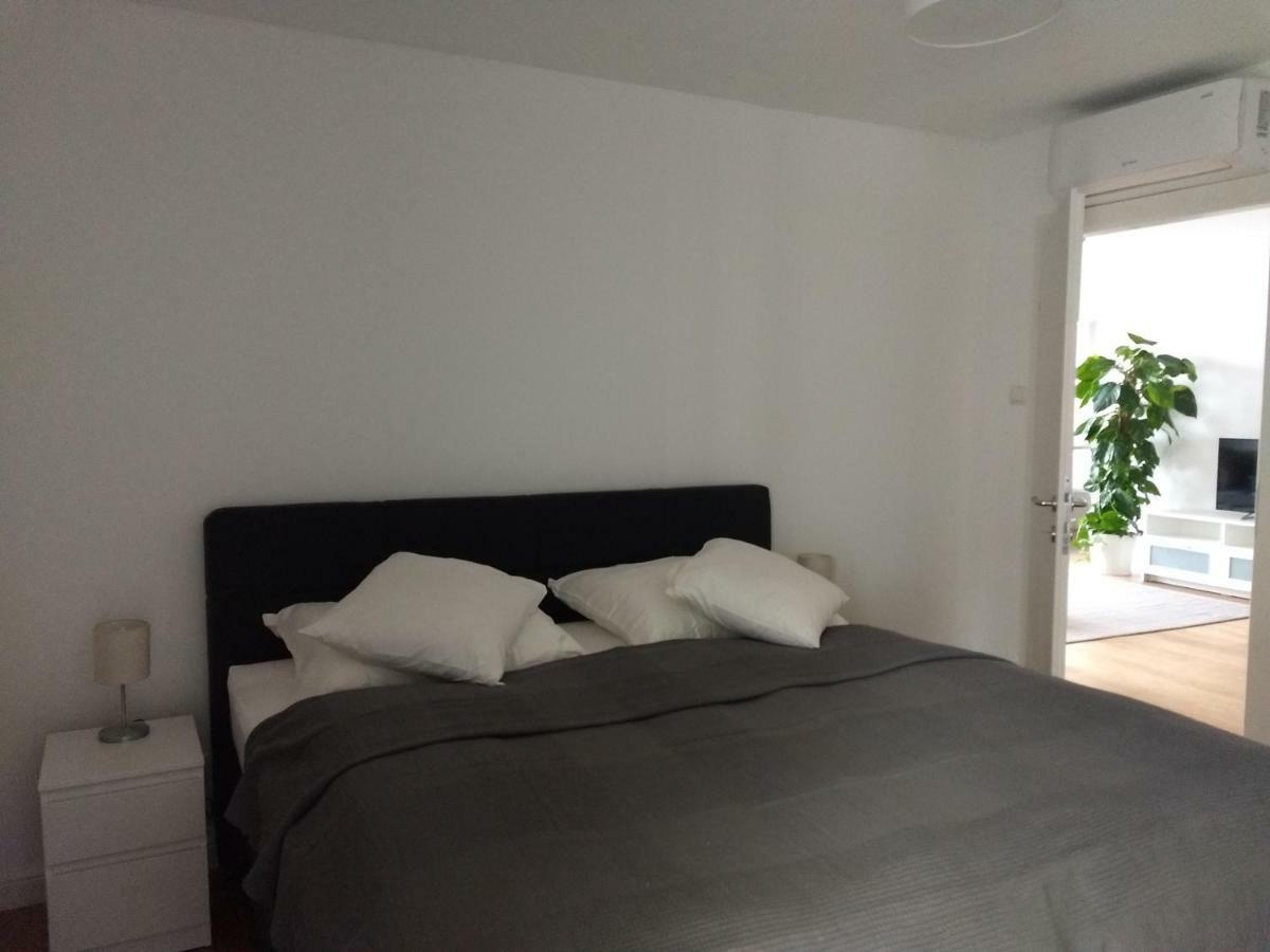 Rema Ferienwohnung Schwedenplatz Vienna Exterior photo